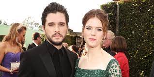 Kit harington lifestyle 2020 ☆ girlfriend, net worth & biography help for us 50000 subscribe videos of rose leslie & kit harington at the 77th annual golden globe awards (january 5, 2020). Kit Harington And Rose Leslie Show Pda At Golden Globes In 2020