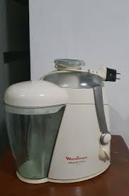 Comparison of moulinex juicers based on specifications, reviews and ratings. Moulinex Juicer Tv Home Appliances Kitchen Appliances Juicers Blenders Grinders On Carousell