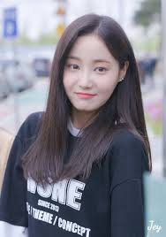 The group debuted on november 10, 2016, under mld entertainment. Momoland Yeonwoo Cute Beauty Beautiful Japanese Girl Beautiful Girl Face