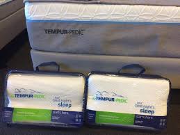 Free Tempur Pedic Mattress Or Pillow Freebiefriday Coupons Freebiesinthemail Samples Giveaway Freesample Tempurpedic Mattress Tempurpedic Tempur