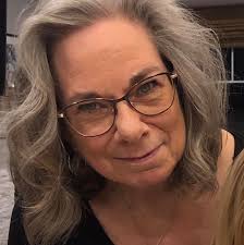 Spallumcheen community pool capacity and availability