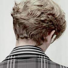 Watercolor wig dye and traditional hair color are both options when you want to color your hair. Pin By Atlantis M Frost On Othis Hair Aesthetic Character Aesthetic