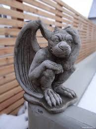 Steinfigur Gargoyle Mystische Gartendeko Aus Stein Steinfiguren Wasserspeier Tattoo Gartenfiguren
