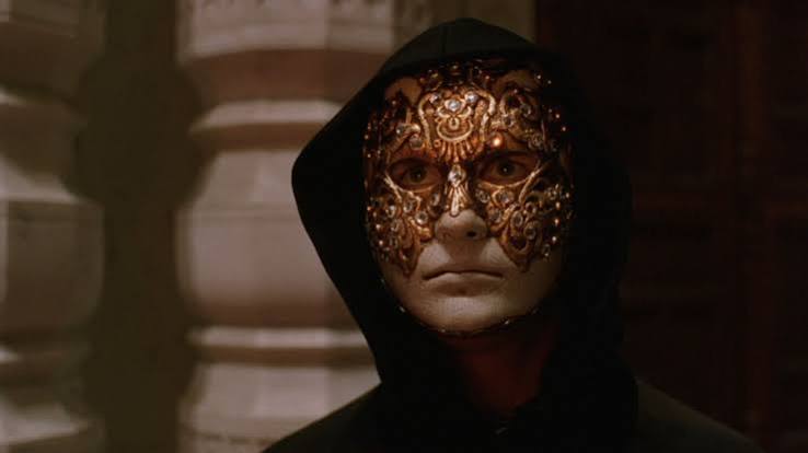 Merry Christmas, Mr. Kubrick: Eyes Wide Shut – The Frida Cinema
