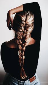 Coiffures de mariée pour cheveux longs détachés | mariage cheveux coiffure long coiffure detaches mariage coiffure coiffure mariage : Nos Idees De Tresse Pour Votre Coiffure De Mariee Lcv