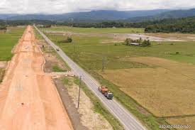 According to advocates of the highway, the objectives are to boost the states' economies and connect the two malaysian states with brunei and kalimantan in indonesia. Cimb Pan Borneo Highway Sabah Contract Awards To Accelerate Post Ge14 Edgeprop My
