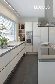 Moderne Kuchengestaltung In 2020 Kuchen Design Kuchendesign Moderne Kuchengestaltung