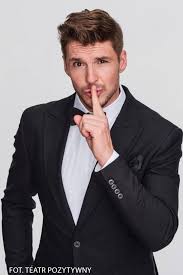 Facebook gives people the power to share and makes the world more open and connected. Mikolaj Roznerski Spektakle Bilety Do Teatru Filmy I Zdjecia Adria Art