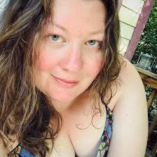 Am I the only one who didn't know that Evergreen Harbor had apartments? 😱😱