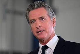 Trump đổ lỗi cho Newsom về các vụ cháy rừng ở California