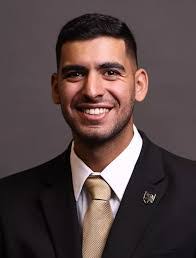 Dana Putnam's Instagram, Twitter & Facebook