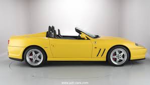 Het gemiddeld benzineverbruik zou liggen op 13,7 l/100 km. Ferrari 550 Barchetta Pininfarina 2001 Azh Cars