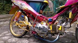Modifikasi motor drag vega r 2004 yogaarifsetiyawan via yogaarifsetiyawan.wordpress.com. Modifikasi Vega R New Street Racing Harian Youtube