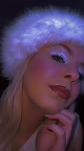 I just love glitter with every inch of my soul/ICY GLAM❄️🧊✨🪩 #icymakeup  #whiteeyeshadow #glittermakeuplook #winterglam Makeup by Zandalee