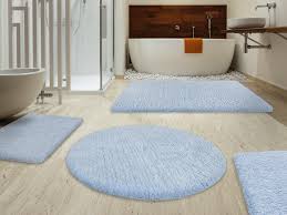 If you believe it's impossible to make a design statement in a small bathroom, it's time to reconsider. 20 Diy Luxury Bath Rugs And Floor Carpet Towel