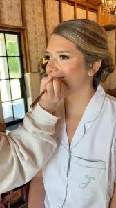 Stunning spring bride at the most stunning venue 💐🫶🏼💘