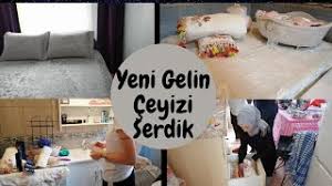 Yeni evlenecekler için bomboş bir evi doldurmak hertürlü sıkıntıdır, üstelik nereden başlayacağınızı bilmemek veya ne aldığını ne almadığını takip edememek. Gelin Ceyizi Serdik Sandik Ceyizi Butun Mutfak Yikandi Havlulara Bayildim Youtube