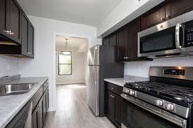 Find kitchen cabinets in edison, new jersey within homecrest's network of cabinet dealers, ensuring a successful project from start to finish. Apartments For Rent In 08820 Edison Nj Forrent Com