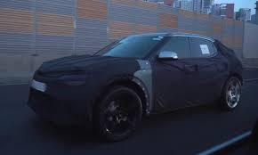 Jun 10, 2021 · while yesterday we showed you up the genesis gv60 ev caught during tests in germany, thanks to carpix, today we have a new set of pictures with more details of the interior exposed, courtesy of infinite run tv. Genesis Gv60 Fully Electric Crossover To Debut In June Report Performancedrive