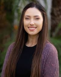 Anna Minsky's Instagram, Twitter & Facebook