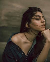 How Stunning Does Alaya Furniturewala Look In This Picture In 2020 Alaya Actresses Alaia