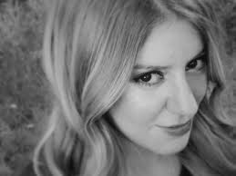 Raise Up Extraordinary Women