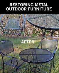 A Few Years Ago I Bought A Really Cute Patio Furniture Set Which Was Composed Of A Smal Patio Furniture Makeover Metal Patio Furniture Metal Outdoor Furniture