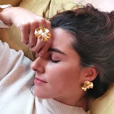 Contemporary Jewelry & Luxury Accessories