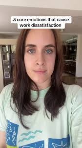 Madalyn Warren's Instagram, Twitter & Facebook