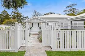 Hamptons Style Queenslander Home In Brisbane Part Ii In 2020 Hamptons Style Homes Queenslander House Hamptons House Exterior