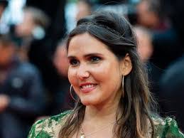 Jonathan Au's Instagram, Twitter & Facebook