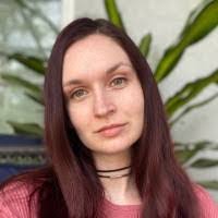 Mary Corlett's Instagram, Twitter & Facebook