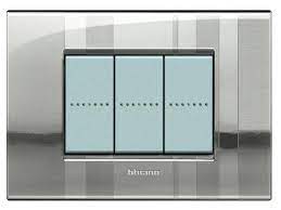 In ogni momento potrà avere accesso ai suoi dati personali, modificarli o chiederne la cancellazione, rivolgendosi a: Placca 3 Moduli Stripes Colore Grigio Bticino Air Lnc4803sp Btilnc4803sp Placche Living Air