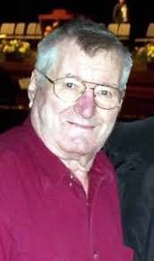 Elaine Kloss's Instagram, Twitter & Facebook