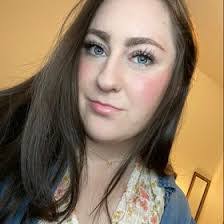 Molly Dodson's Instagram, Twitter & Facebook