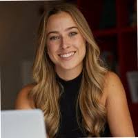 Irene Ugalde's Instagram, Twitter & Facebook