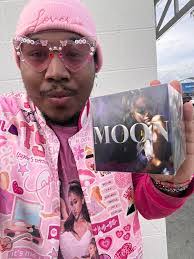 Emily Toliver's Instagram, Twitter & Facebook