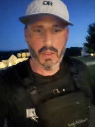 Steve Lines's Instagram, Twitter & Facebook