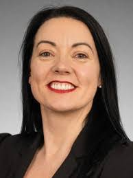 Denise Broderick's Instagram, Twitter & Facebook