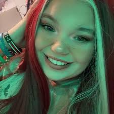 Wedding dress revealed without train