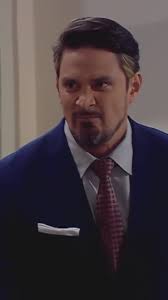 💼 Vito Rossi es de esos hombres que no se detienen ante nada. ¿Su lema?  “El fin justifica los medios”, aunque eso signifique #pisotear a quien se  cruce en su camino. 😳🔥 , No te pierdas #LosGarcía a ...