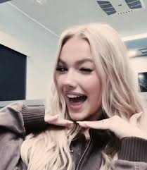 How Old Is Caylin Skye