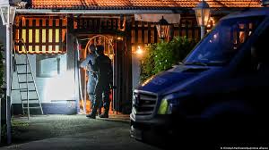 حملة مداهمات واسعة ضد "ملائكة الجحيم" في ألمانيا