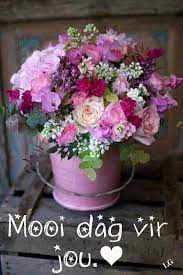 Pin By Serilda Van Niekerk On Afrikaans Flower Arrangements Beautiful Flower Arrangements Flowers