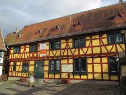 Fügen sie ein foto hinzu. Weinstube Gelbes Haus Bild Von Weinstube Gelbes Haus Eltville Am Rhein Tripadvisor