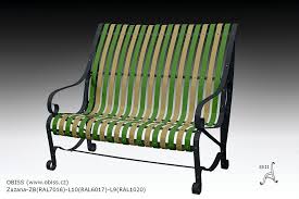 Le Banc De Jardin Ral 7016 6017 1020 La Palette De Couleurs Des Bancs Obiss Peuvent Etre Personnalises Pour Les Kleine Gartenbank Gartenbank Ral Farbpalette