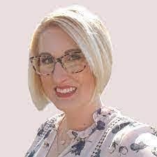 Melissa Aplin's Instagram, Twitter & Facebook