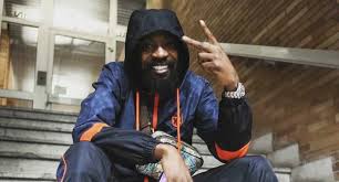 Da uzi, dit le libanais, est un rappeur français de sevran, originaire de la cité des 3 tours, signé dans le label rec. 9eusyxwz05sglm