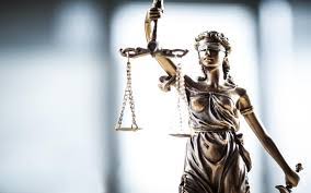 Pentru a găsi posibile răspunsuri la întrebările referitoare la acest subiect, asociația studenților în drept vă invită la conferința admiterea la barou ce va avea loc joi, 21 martie, ora 13:00, în aula magna a facultății. Examen De Primire Baroul IalomiÈ›a