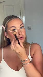 A little GRWM🎀💞 , @no7uk @kiehlsuki @maybelline @hudabeauty @pinkhoneyuk  @lorealparis @lancomeofficial @madebymitchell @esteelauderuk  @collectioncosmetics_uk @maccosmeticsuki @thebeautycrop ...